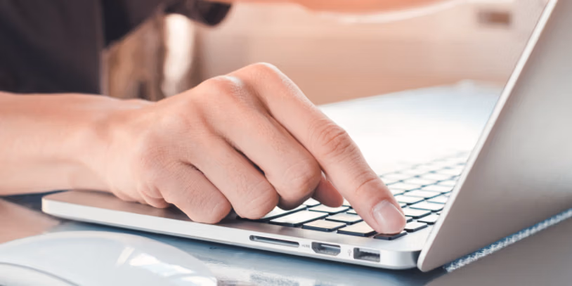 Laptop aanzetten