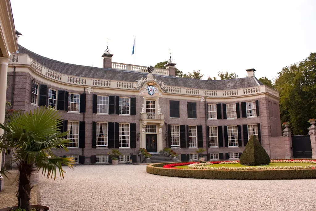 Afbeelding van Expositie "Meer dan 50 tinten blauw"